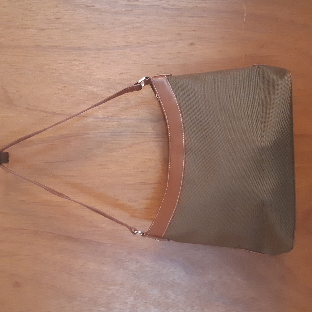 Etienne Aigner Purse - Picture 4 of 8